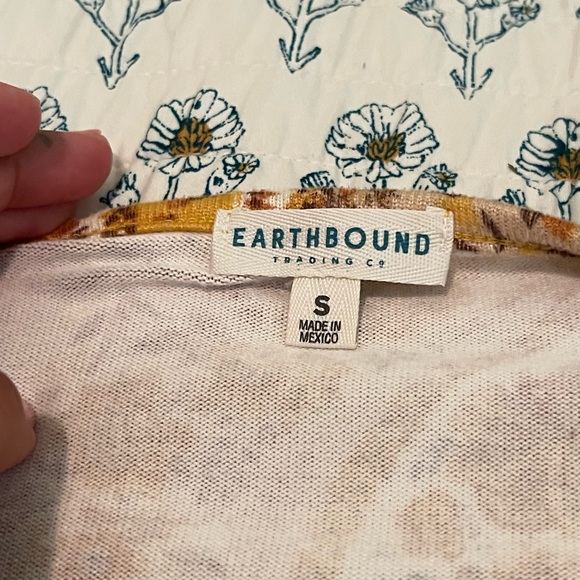 Earthbound tie top | never worn - Picture 2 of 2